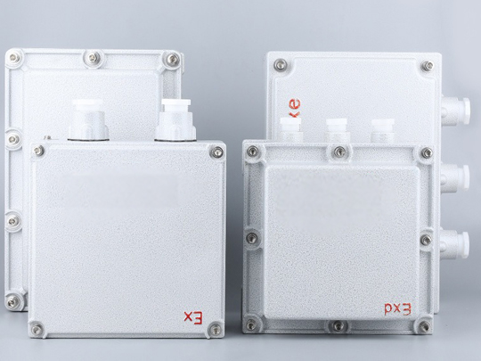 不同材质的防爆箱都有哪些优缺点