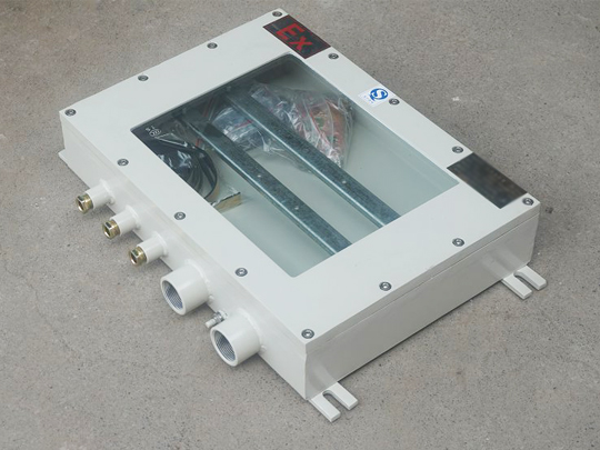 防爆配电箱的正确使用方法